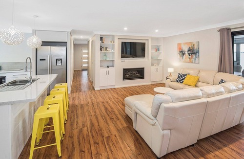 West Busselton House | Family-Friendly Beach Break with Top Amenities & 9.8 Rating