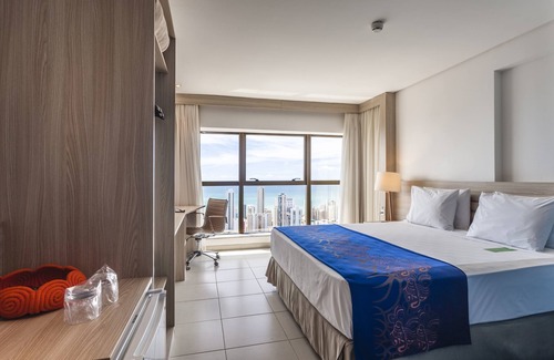 Boa Viagem Hotel | Beach Class Convention: A 4-Star Retreat with Pool & Spa