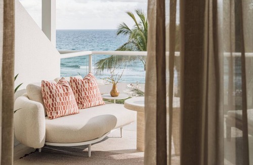 Boca Raton Resort | Relax at Beach Club at The Boca Raton - 4-Star Family Retreat