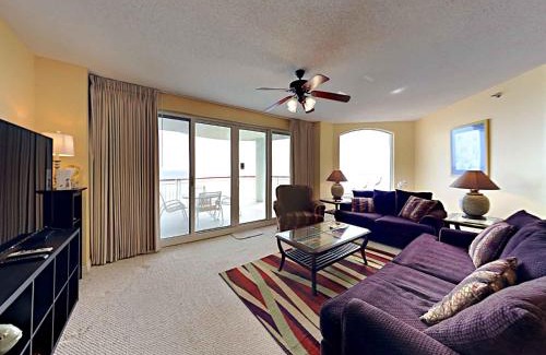 Navarre Beach Apartment | Beach Colony Resort East Navarre Beach #5C