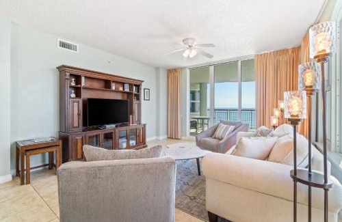 Navarre Beach Apartment | Oceanfront Haven: Beach Colony Resort West 10F