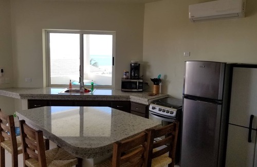 Puerto Morelos Condo | Ocean View Beach Condo B3: Pool, Bikes & Kayak Fun!