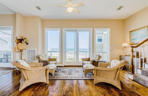 Pirates Beach House | Beach Diamond: Family-Friendly Oasis with Great Reviews