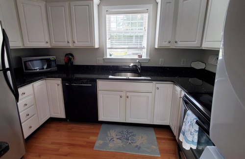 Moody Condo | Beach Dreams: Oceanfront Two-Bedroom Condo in Wells, ME