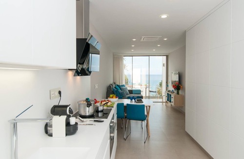 Playa del Aguila Cottage | Beautiful Beachfront Apartment at Playa del Aguila