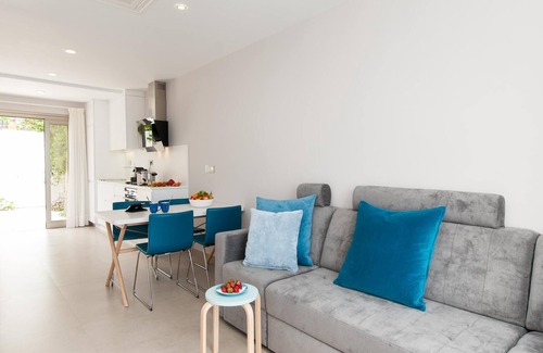 Playa del Aguila Cottage | Beautiful Beachfront Apartment at Playa del Aguila