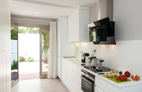 Playa del Aguila Cottage | Beautiful Beachfront Apartment at Playa del Aguila