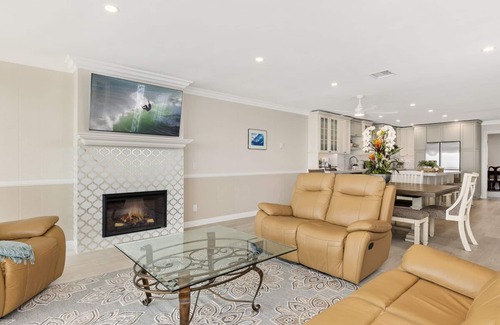 Carlsbad House | Oceanfront 3BR Retreat with Panoramic Views & Pool