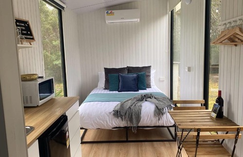 Falls Creek House | Family-Friendly Beach Farm Retreat at Jervis Bay