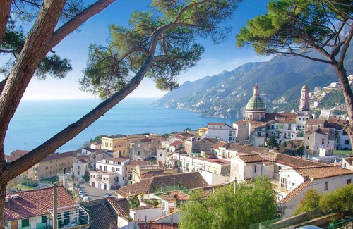 Raito Apartment | Scenic Villa Apartment with Ocean Views Near Vietri