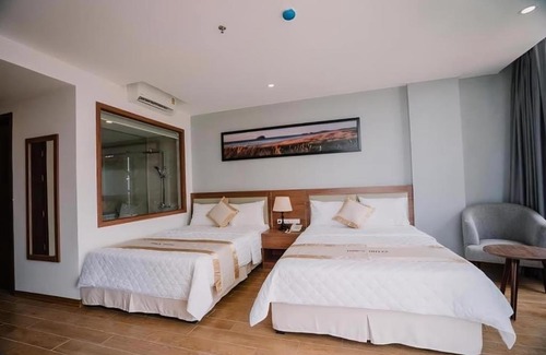 Cua Lo Apartment | Budget-Friendly Beach Front 1986s Hotel for Families