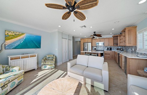 Siesta Key Village House | Exceptional Oceanfront 3BR Villa Steps from Siesta Key