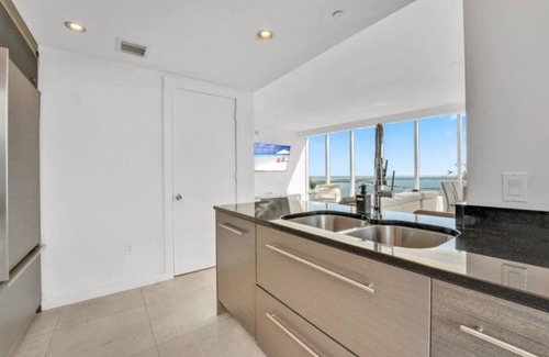 San Juan Apartment | BEACH FRONT 4BD 3BA Apartment right on the highly coveted Isla Verde Beach.