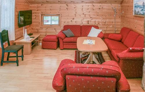 Sjernarøy Apartment | Idyllic Apartment in Sjernary with Ocean View & Wifi