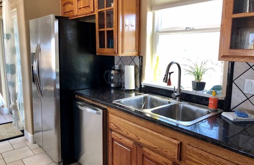 Bayshore House | Experience Oceanfront Comfort: Pet Friendly & Pool Access!