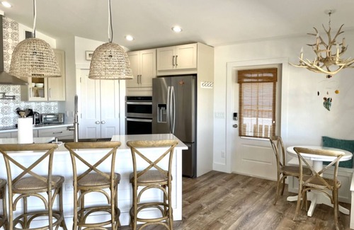 Placida House | Oceanfront 3BD/3BA Retreat with Ocean View & Breakfast