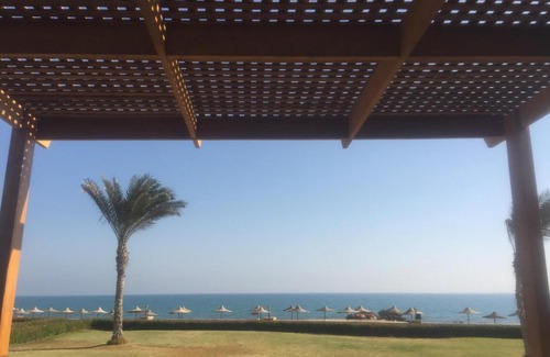 Zafarana Ski Chalet | Family Beach Front Chalet with Ocean View & Pool Access