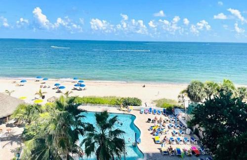 Galt Mile House | Idyllic Beachfront Escape with Pool & Ocean Views