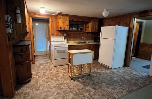 Upper Peninsula Michigan Cottage | Idyllic Beach Front Cottage on Lake Superior with Pool