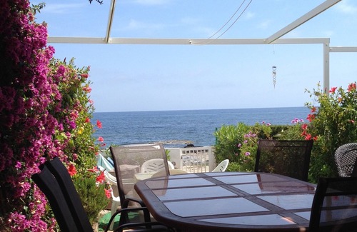 Cala Panizo House | Oceanfront 3-Bedroom House with Pool and Pet-Friendly Perks