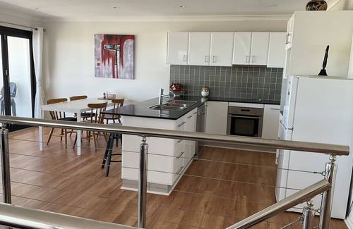 Kooragang House | Unforgettable Oceanfront Stay with Spectacular Views