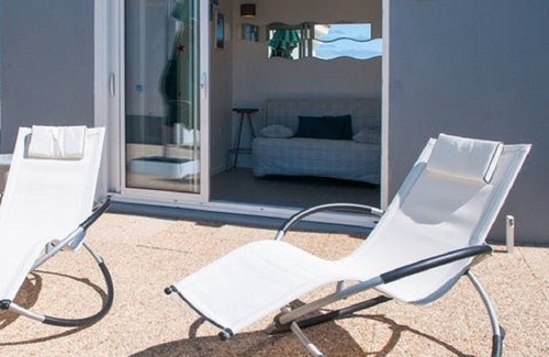 La Chaume Apartment | Beachfront Studio Escape for Two with Ocean Views