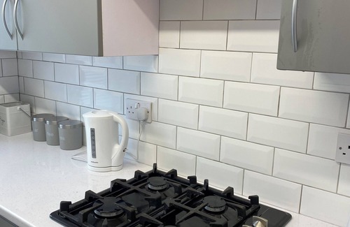 Walton on the Naze House | Beach Front House: Oceanview Escape with Family-Friendly Amenities