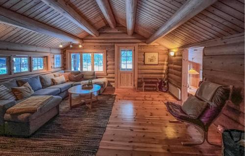 Dølemo House | Beachfront Home in Dølemo with Ocean View and Wifi