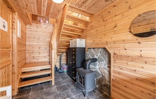 Sande House | Relaxing Retreat in Kvamsøy with Inviting Hot Tub