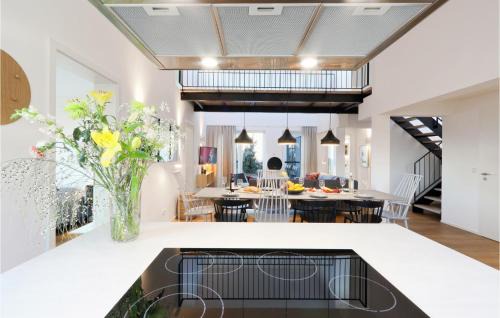 Lembruch House | Beachfront Home in Lembruch-Dmmer See with Pool & Wifi