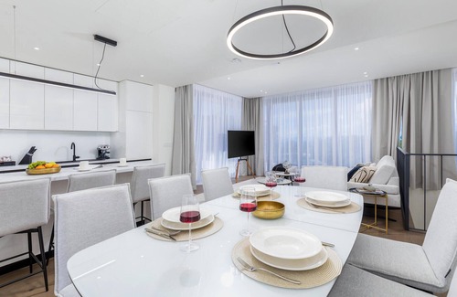 Crveni Vrh House | Experience Relaxation in a Vacation Home with Pools & Spa