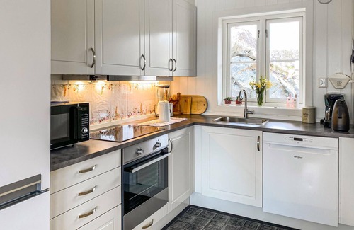 Smøla House | Discover Nature and Fishing Fun on Jøa Island