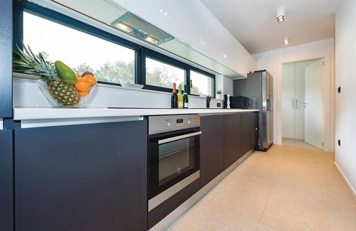 Tribunj House | Spacious 4-Bedroom Retreat in Scenic Tribunj