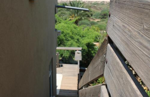 Caesarea Apartment | Oceanfront Beach House with Breakfast and Child-Friendly Amenities