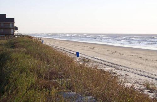 Galveston House | Oceanfront Retreat on West Beach with Stunning Views