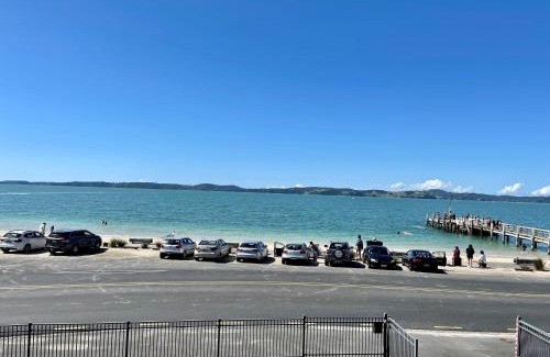 Maraetai House | Oceanfront Bliss: Beach Front Resort with 9.3/10 Rating