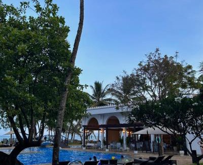 Galu Beach Apartment | Beachfront Apartment with Ocean View near Lantana Galu Beach