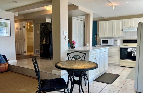 Maple Bay House | Ocean View Studio on Maple Bay with Private Beach Access
