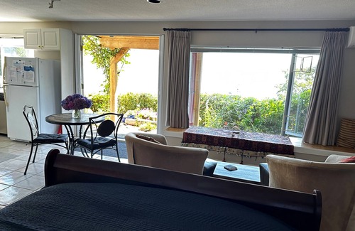 Maple Bay House | Ocean View Studio on Maple Bay with Private Beach Access