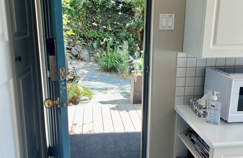 Maple Bay House | Ocean View Studio on Maple Bay with Private Beach Access