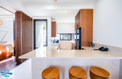 Ngu Hanh Son Villa | Beachfront Villa at Hyatt: Rated 10/10 with Ocean Views