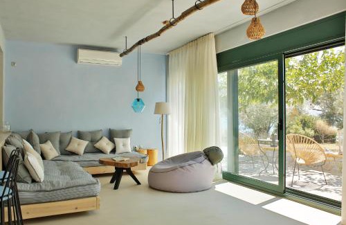 Mytilene Villa | Beautiful Villa Melani: Oceanfront Escape with Top Amenities