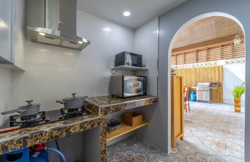 Hua Hin Villa | Beach Front Villa: Family-Friendly Retreat with Pool & Breakfast