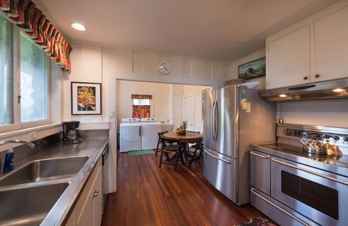 Waimanalo Beach House | Oceanfront Retreat in Waimanalo - Guest Rated 10/10!