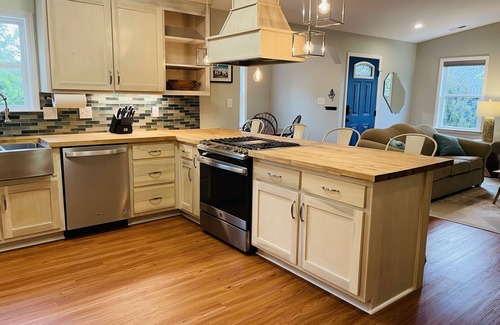 Emerald Isle House | Dog-Friendly Beach Retreat with Hot Tub & Game Room