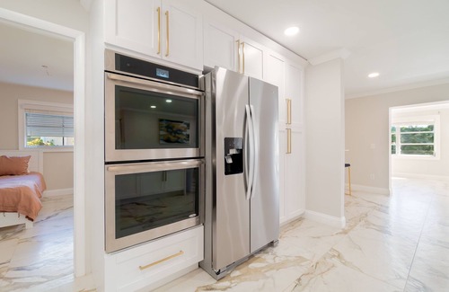 North Palm Beach House | Ideal Beach Getaway with Spa, Hot Tub & Pet-Friendly Options