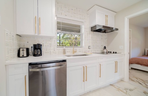 North Palm Beach House | Ideal Beach Getaway with Spa, Hot Tub & Pet-Friendly Options