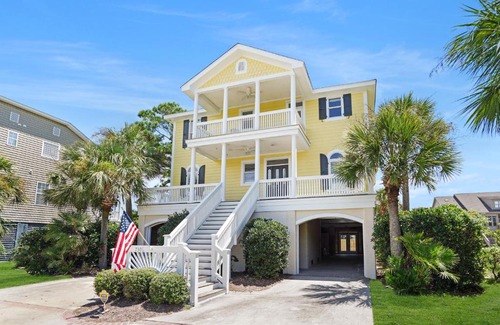 North Litchfield Beach House | Family-Friendly Beach Haven: Your Ideal Coastal Retreat