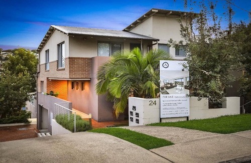 Terrigal Apartment | BEACH HAVEN | Exceptional Oceanfront Retreat with WIFI