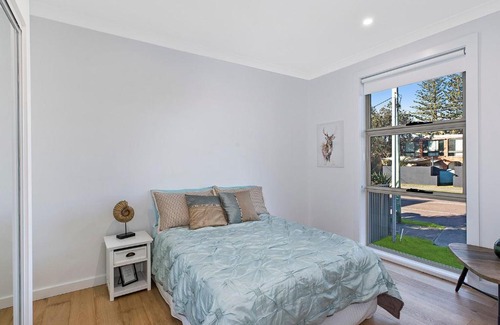 The Entrance North House | Family-Friendly Beach Haven on Hutton with Wheelchair Access